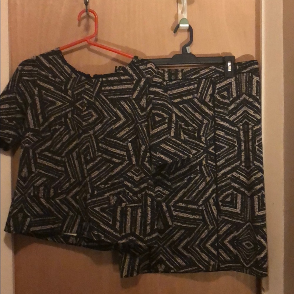 Calvin Klein skirt set